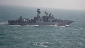 Опубликовано видео совместных учений кораблей России и Китая