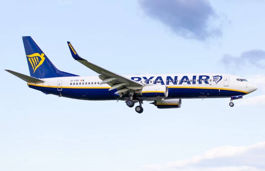 Забастовка пилотов и бортпроводников Ryanair привела к отмене сотен рейсов в Бельгии