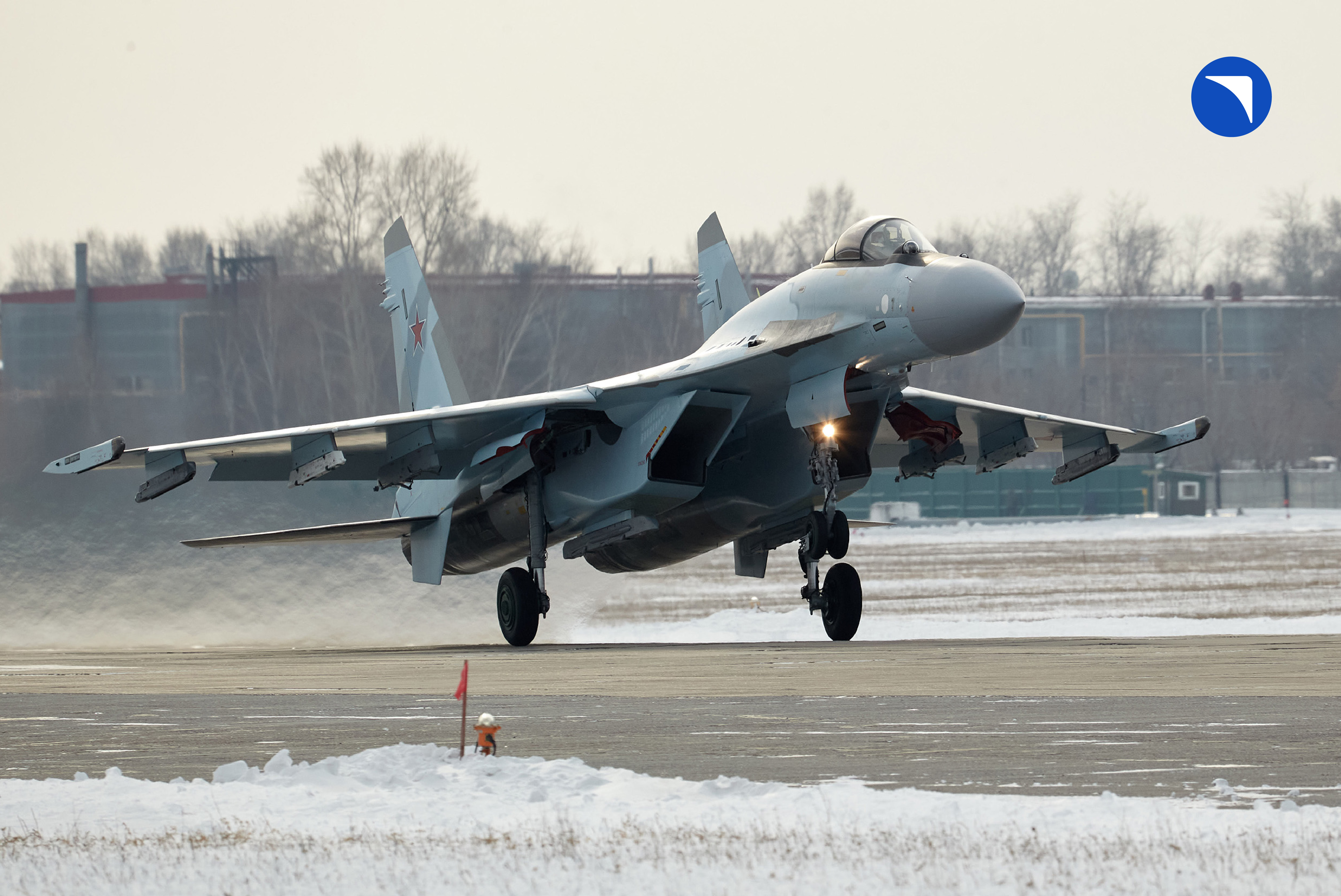 ОАК передала Минобороны РФ очередную партию истребителей Су-35С