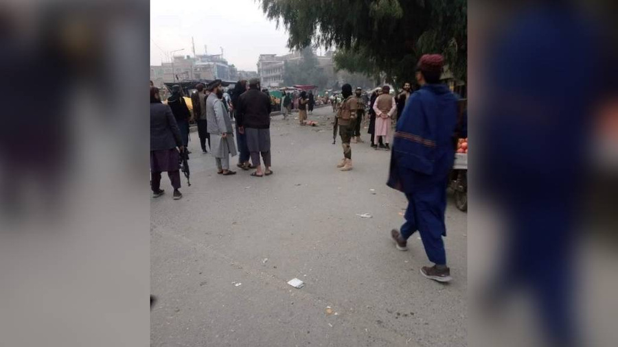 Предполагаемое фото с места взрыва в афганском Джелалабаде. Обложка © Twitter / Parwiz Khan Karokhail
