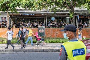 Индонезия отменяет все ковидные ограничения