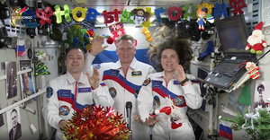 Космонавты с МКС пожелали россиянам благополучия и тепла в душе в новом году