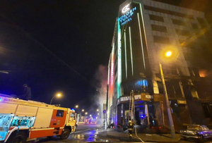 В Краснодаре потушили пожар в здании, где расположены отель и ресторан