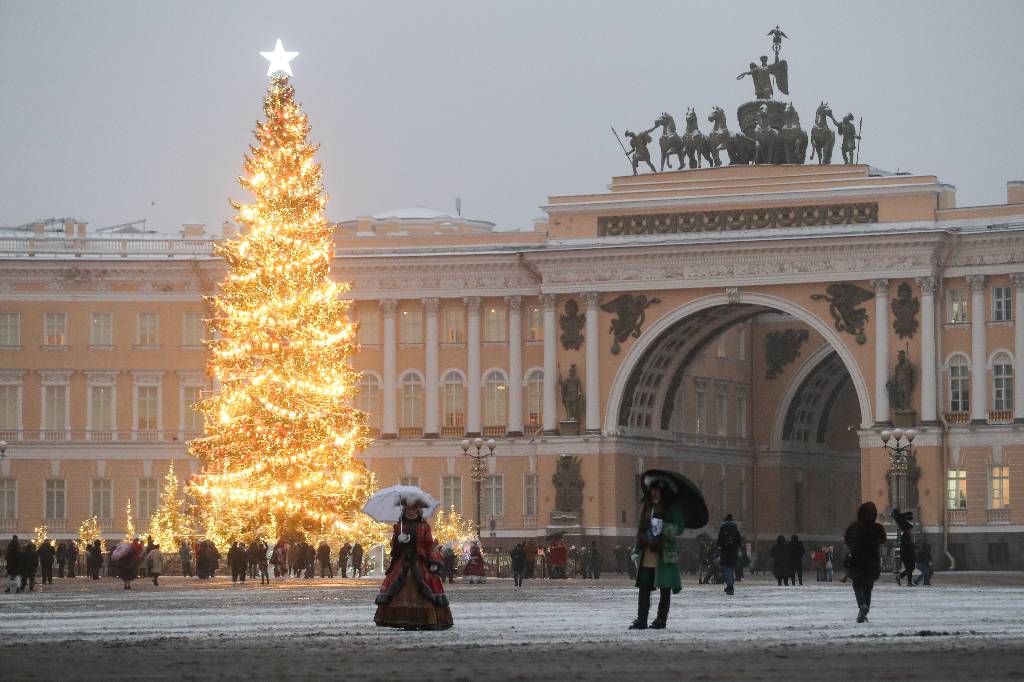 В Петербурге стартовала акция "Самый добрый Новый год" от "Единой России"