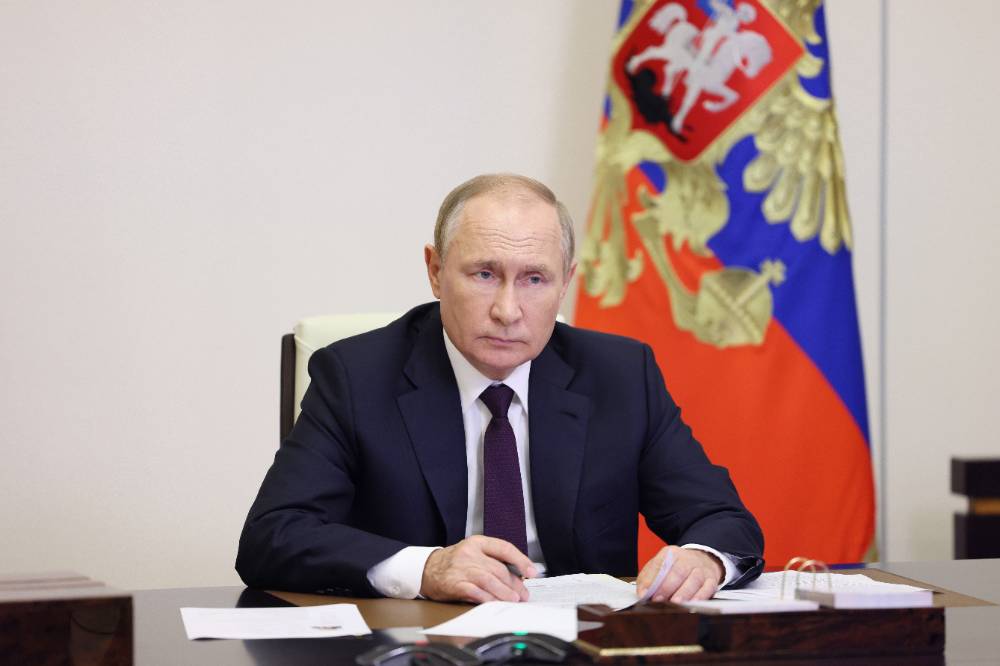 Путин продлил заморозку накопительной части пенсий до 2025 года