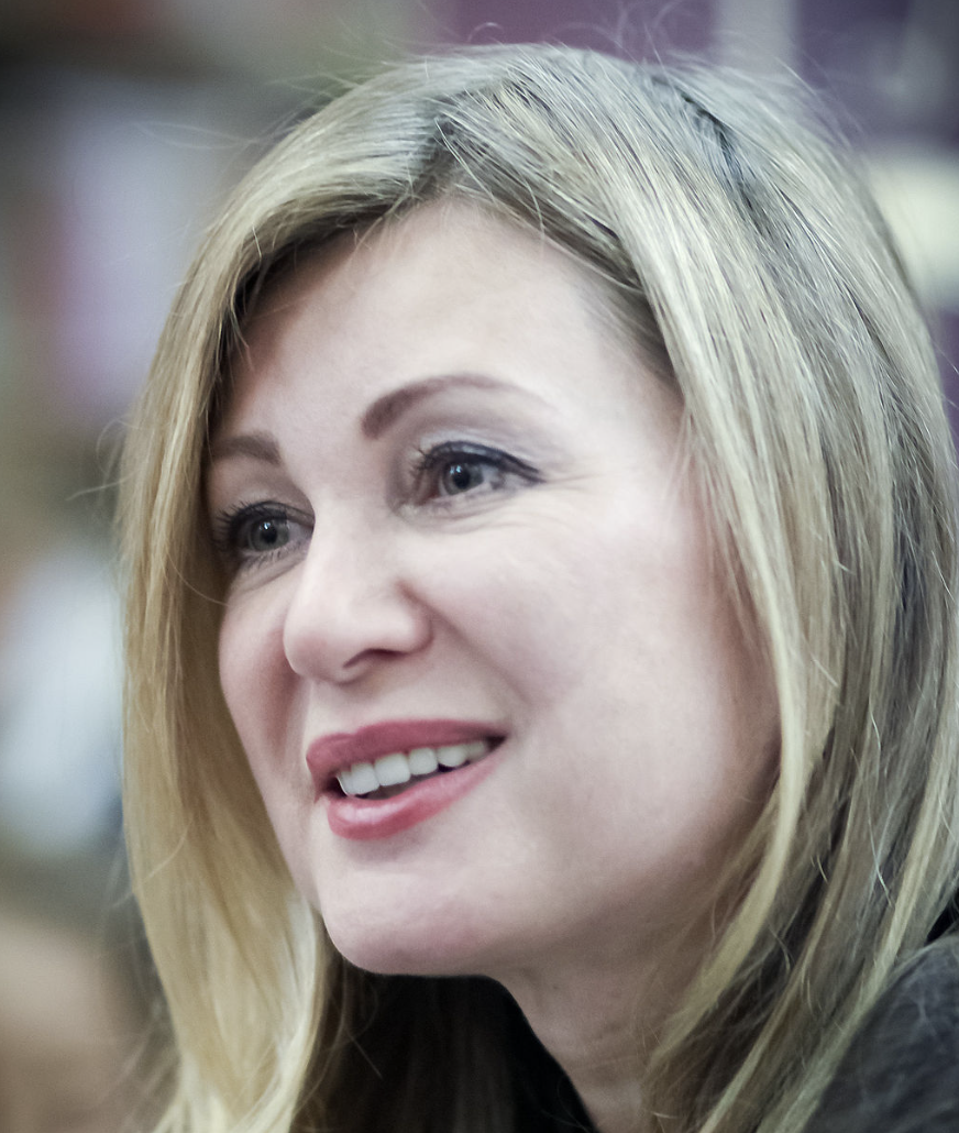 <p>Люди будут разбираться, что он там натворил, наш народный артист. Я думаю, что это завершение того пьянства, в которое Григорий, как говорится, периодически впадал. Искренне жаль этого человека, я понимаю, что это страсть, что это грех, но Грише тоже не 20 лет, чтобы не понимать, что за всё приходится потом расплачиваться. Поэтому может стоит действительно пойти на передовую и там, как говорится, исправиться?</p>