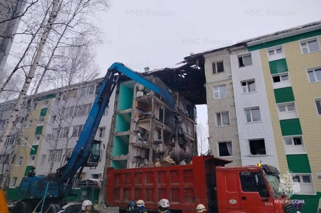 Тело шестого погибшего достали из-под завалов пятиэтажки в Нижневартовске