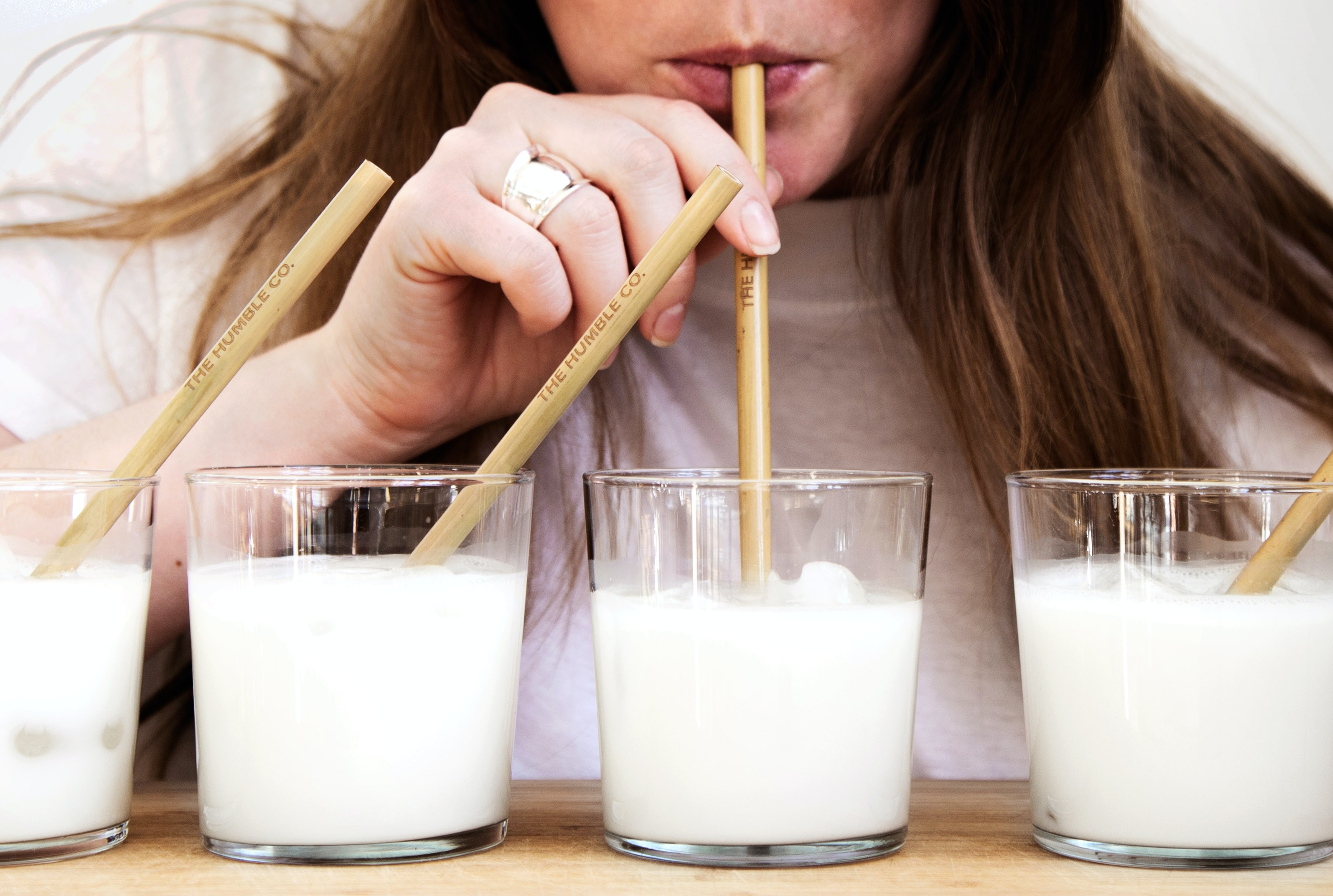 Можно ли пить молоко в пост. Молоко. Молочные продукты. Растительное молоко. Обезжиренные молочные продукты.