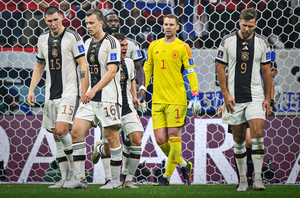 Футболисты Германии на ЧМ в Катаре разделились на два лагеря из-за игроков "Баварии"