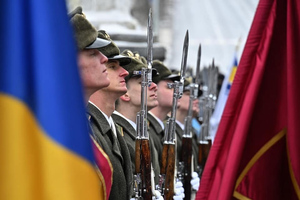 Зеленский подписал указ об увеличении численности украинской армии на 100 тысяч человек