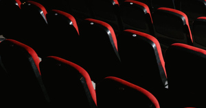 Сенатор Кутепов призвал избавить кинотеатры от платы за "недружественную" музыку
