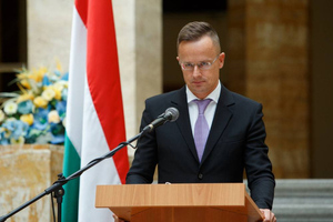 Глава МИД Венгрии объявил об отказе разместить в стране дополнительные войска США
