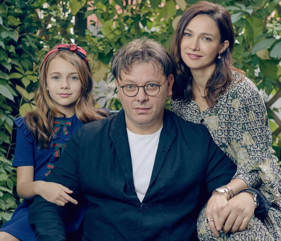 Евгения Брик с мужем Валерием Тодоровским и дочерью Зоей. Фото © Instagram / evgeniabrik