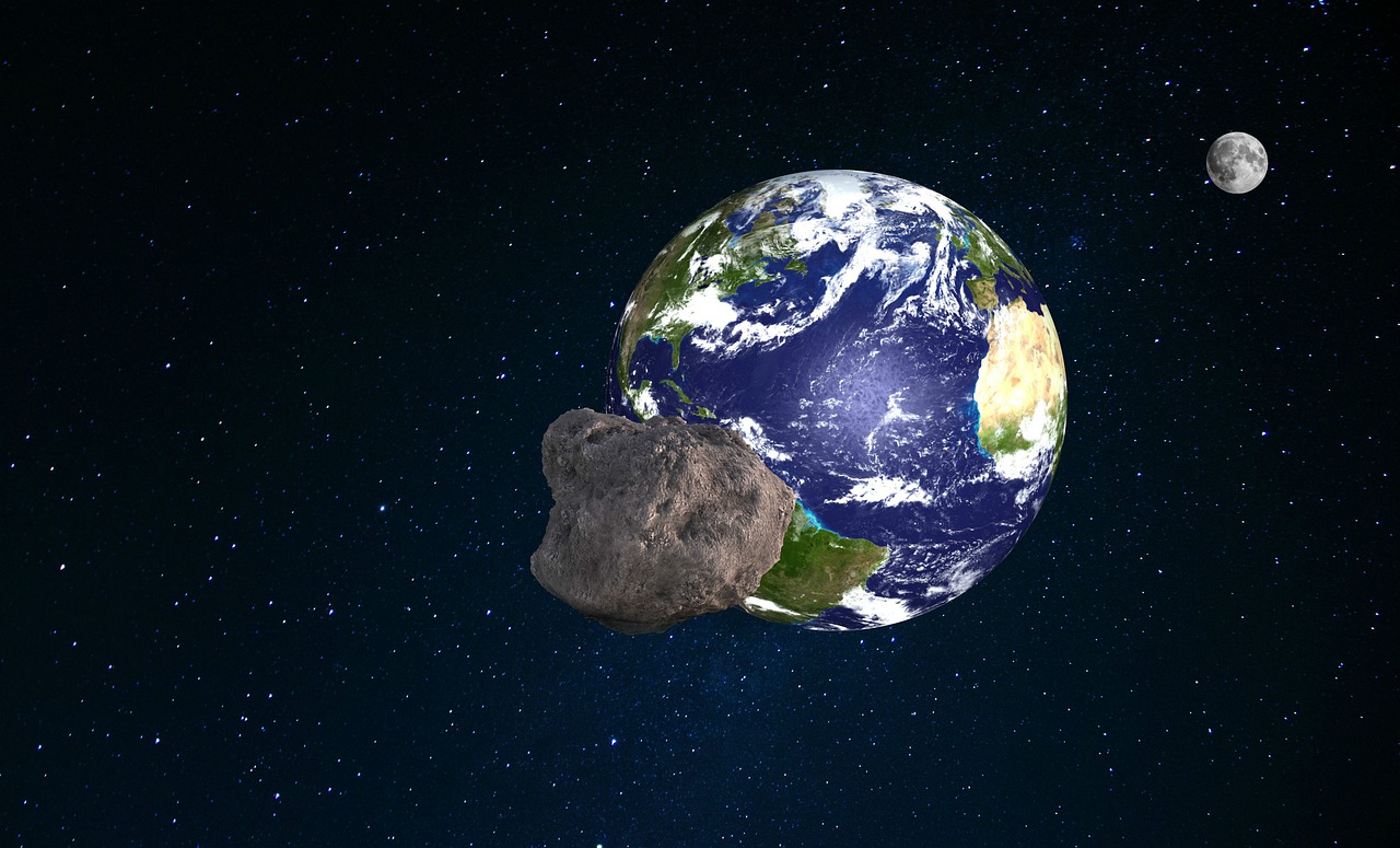 К Земле в начале марта приблизится астероид размером с четыре Эйфелевы башни