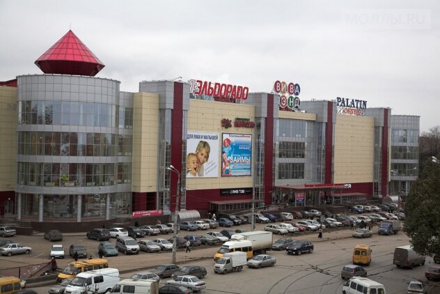 Торговый центр "Вива лэнд" на проспекте Кирова в Самаре, где задержали Дениса Зубова. Фото © Яндекс.Карты