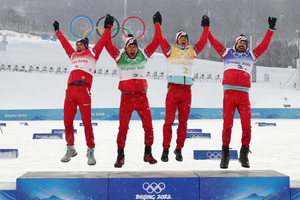 Анфиса Резцова — о победе лыжников в эстафете на Олимпиаде: Настоящие мужики