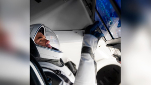 Миллиардер Айзекман забронировал ещё три полёта в космос на корабле Маска