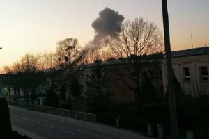 Разрушило одно из зданий: На фабрике по производству динамита в Польше прогремел мощный взрыв