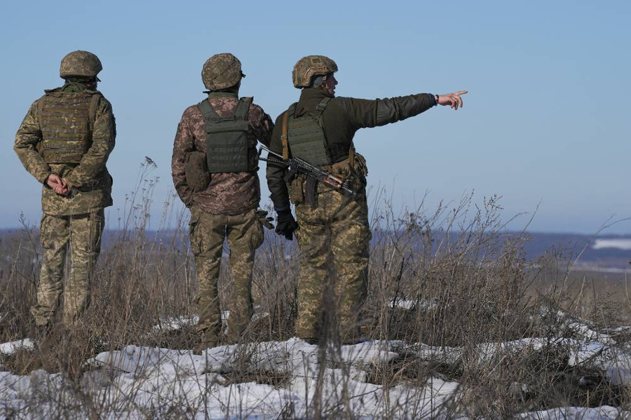 <p>Позиции украинских военных возле города Попасная в Луганской области. Фото © ТАСС / АР</p>