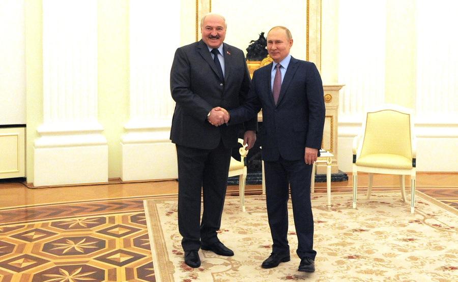 <p>Александр Лукашенко и Владимир Путин на переговорах в Кремле. Фото © <a href="http://kremlin.ru/events/president/news/67805/photos/67625" target="_blank" rel="noopener noreferrer">Kremlin.ru</a></p>