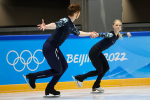 Вся борьба впереди: Фигуристы Тарасова и Морозов заняли второе место в короткой программе на Олимпиаде