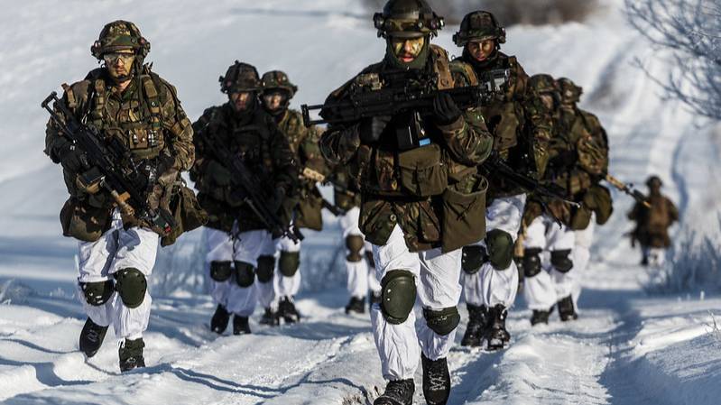 СМИ: НАТО повышает готовность своих сил быстрого реагирования