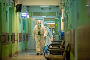 Вирусолог Альтштейн спрогнозировал скорый пик заболеваемости "омикроном" в России