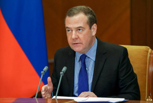 Медведев заявил о готовности России к давлению Запада из-за признания ДНР и ЛНР