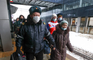 Более 70 регионов России выразили готовность принять беженцев из Донбасса
