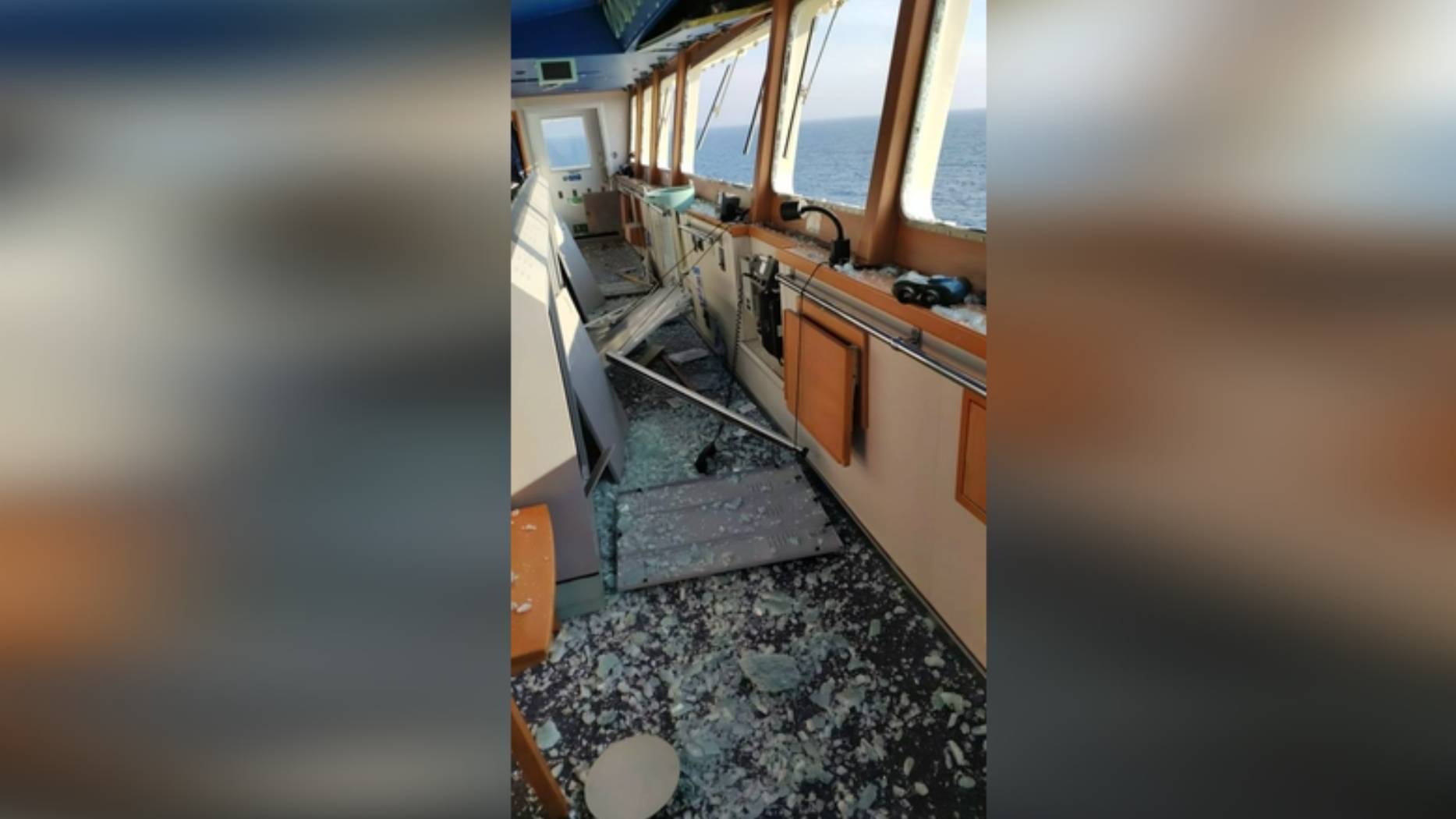 NTV: В турецкое судно в Чёрном море попал снаряд