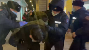 На незаконной акции в центре Москвы задержали 600 человек