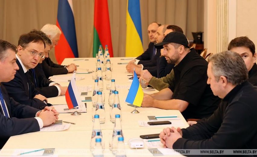 <p>Встреча украинской и российской делегаций в Белоруссии. Фото © BELTA</p>