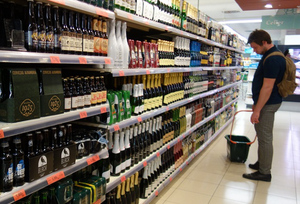 В Госдуму внесли законопроект о штрафах за покупку алкоголя для подростков