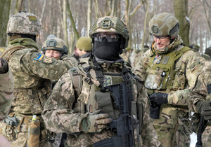 Захарова призвала страны НАТО прекратить накачивать Украину оружием 