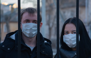 Попова: "Омикрон" вдвое заразнее вируса гриппа