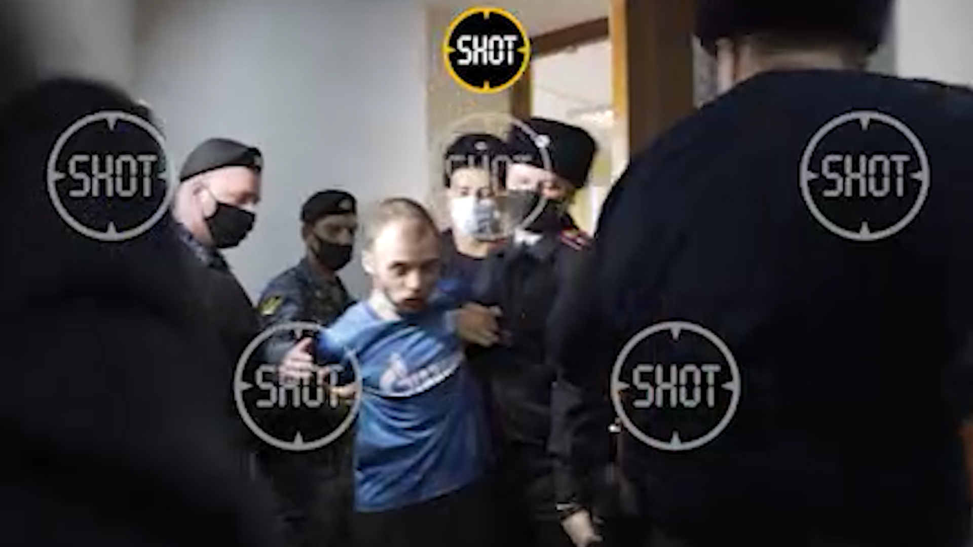 "Грех на душу берёте": Суд арестовал каратиста Живодёра из Омска, пытавшегося кулаками "успокоить" малыша