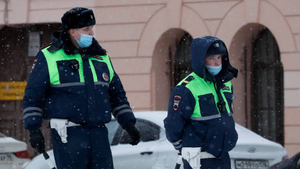 Три человека пострадали в ходе дорожного конфликта со стрельбой в Петербурге