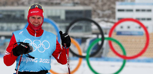 Королевская победа: Лыжник Александр Большунов принёс России первое золото на Олимпиаде-2022