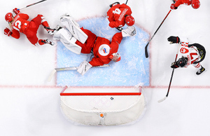 Маски не помогли: Женская сборная России по хоккею проиграла Канаде на Олимпиаде в Пекине