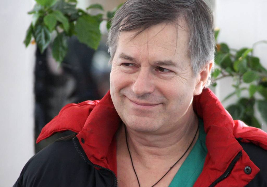 Актёр Игорь Ливанов во время съёмок 8-серийного фильма "Военный госпиталь" режиссёра Вадима Дубровицкого. Фото © ТАСС / Алексей Павлишак