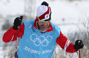 Лыжник Устюгов занял второе место в квалификации спринта на Олимпиаде-2022
