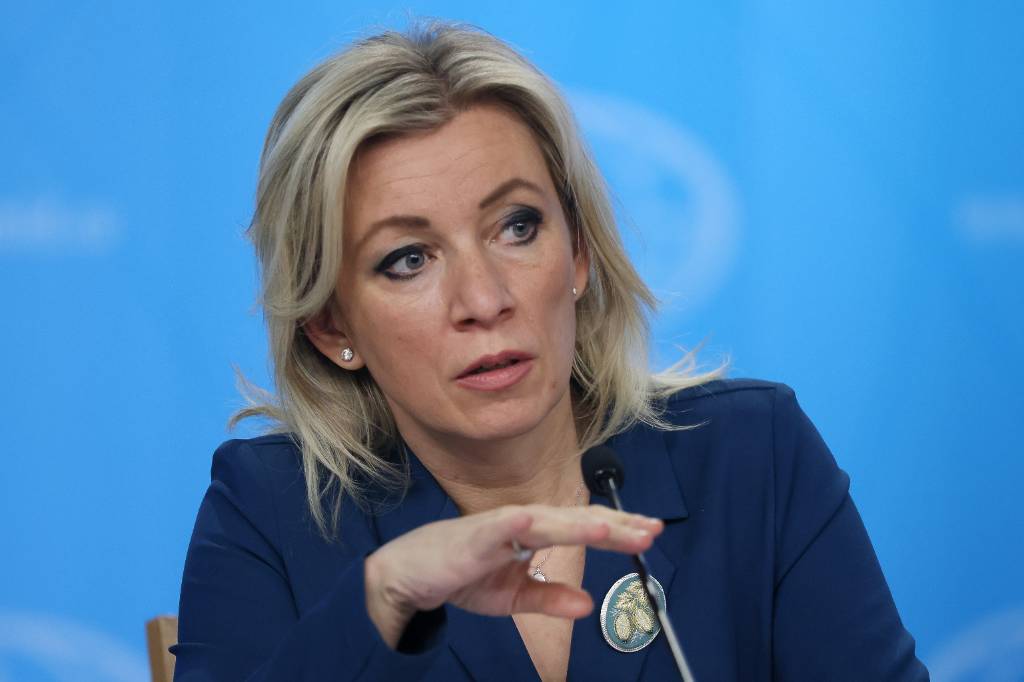 Захарова предложила Европе перейти от слов к делу в урегулировании на Украине