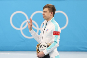 "Хорошая медаль": Конькобежец Скобрев рассказал о полученном удовольствии от бронзового забега Елистратова