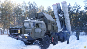 Белоруссия привела в готовность средства ПВО для прикрытия "спин российских военных"