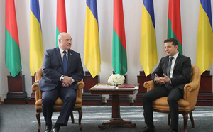 Лукашенко назвал тяжёлым разговор с Зеленским перед встречей делегаций России и Украины