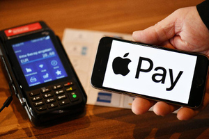 Компания Apple ограничила работу Apple Pay в России