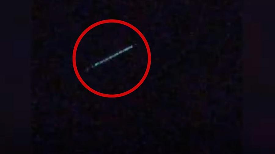 Загадочный объект в небе над Сахалином. Фото © YouTube / АСТВ