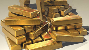 Экономист Карпенко предупредила о минусах покупки золота, акций и юаня