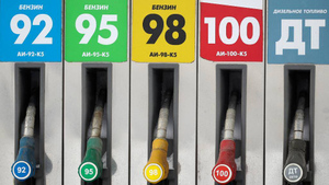 Неожиданный эффект: Почему начал дешеветь бензин и на сколько опустятся цены в рознице