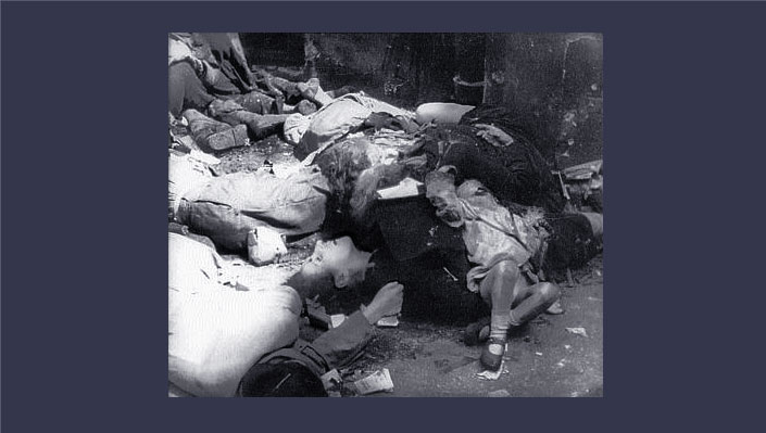 Польские гражданские лица, убитые частью СС Дирлевангера в ходе подавления Варшавского восстания. Август 1944 г. Фото © Wikipedia